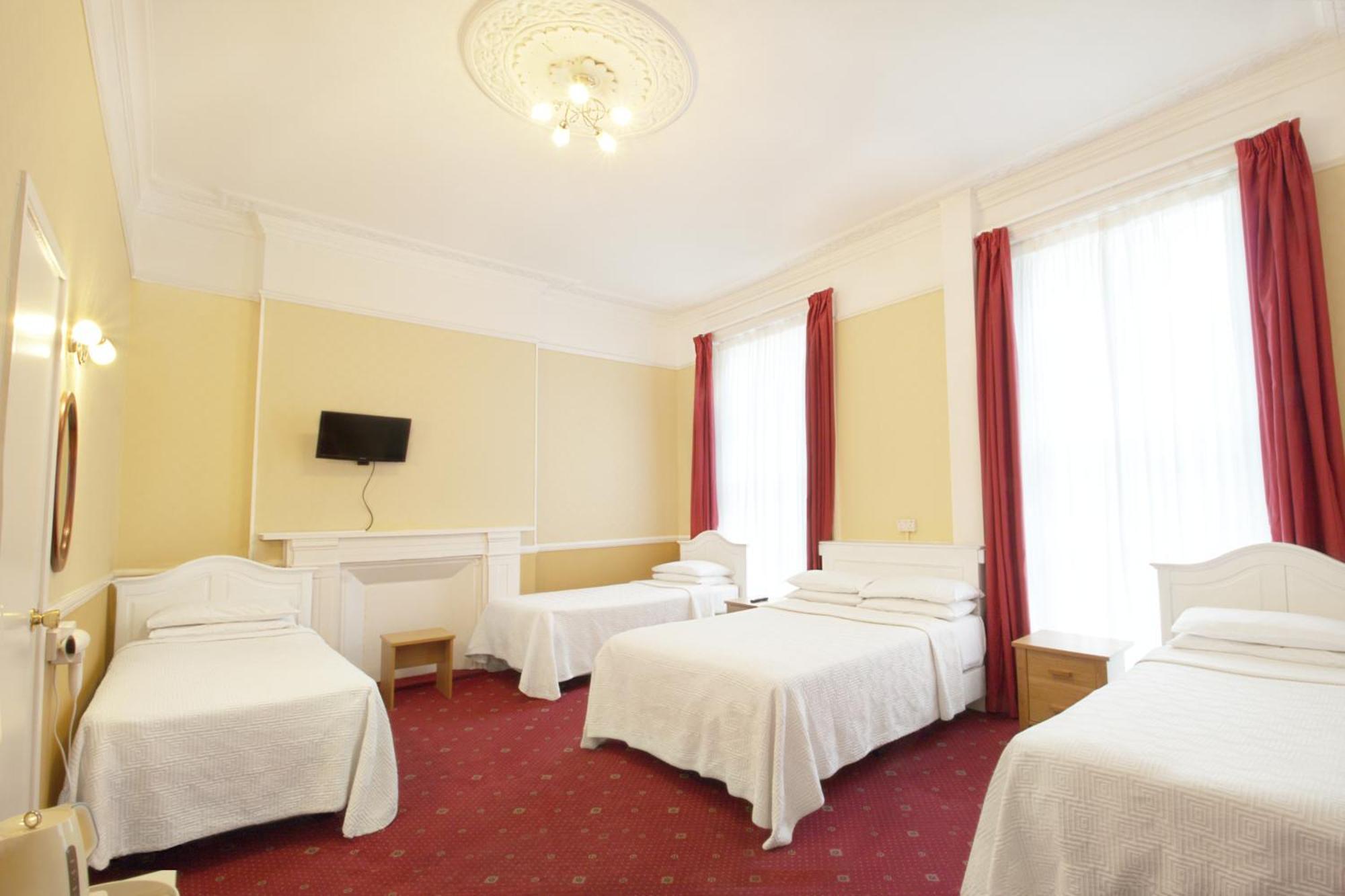 Balmoral House 2* Londra
